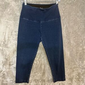 Lyssé High-Waisted Cotton Capri Leggings Size M